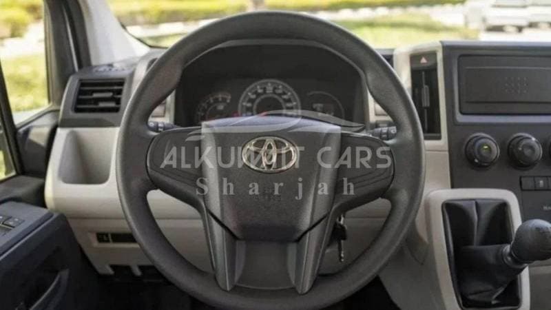 2024 Toyota Hiace GL thumbnail 8