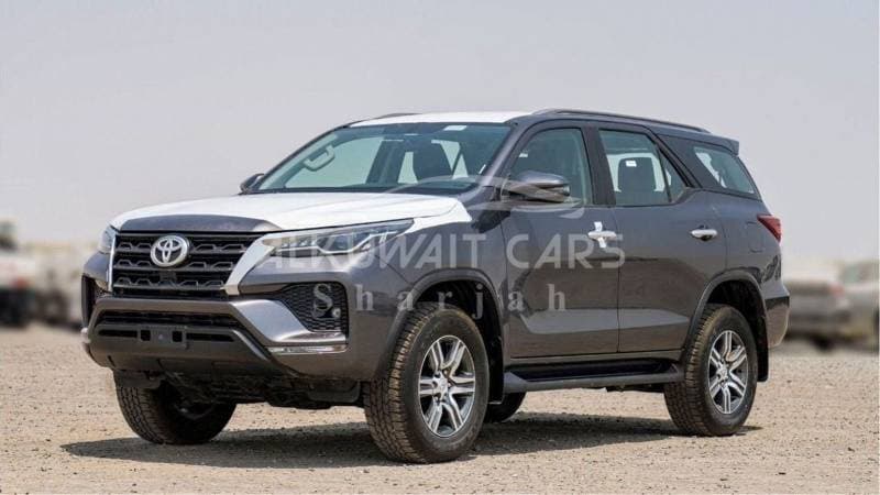 2025 Toyota Fortuner EXR thumbnail 3