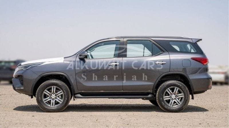 2025 Toyota Fortuner EXR thumbnail 6