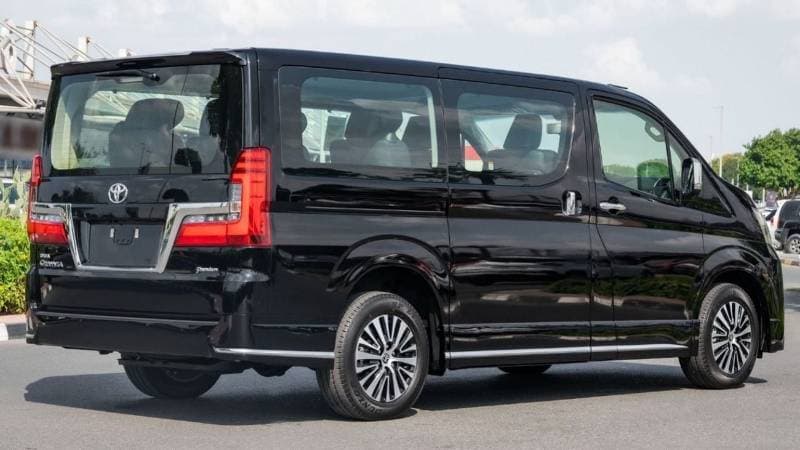 2023 Toyota Granvia PREMIUM thumbnail 4
