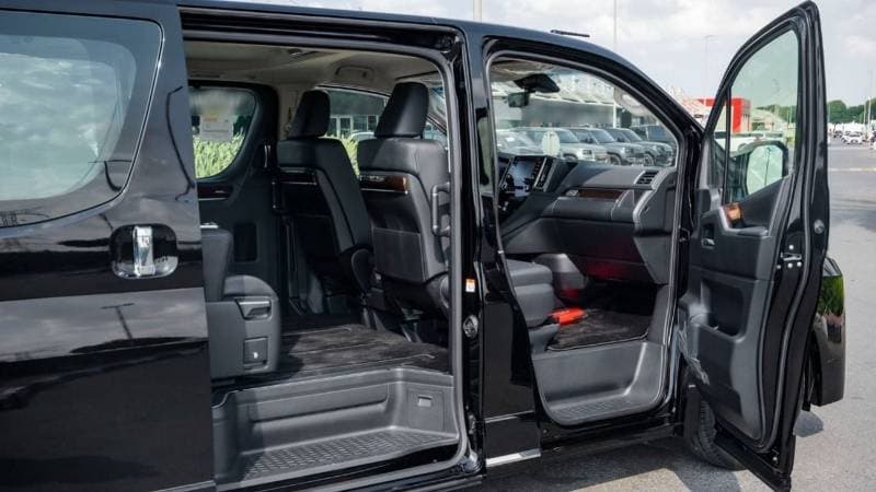 2023 Toyota Granvia PREMIUM thumbnail 8