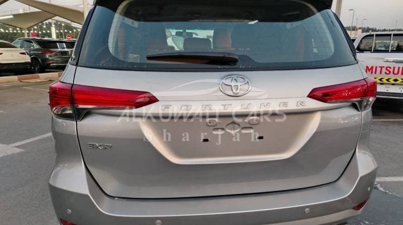 2023 Toyota Fortuner EXR thumbnail 5