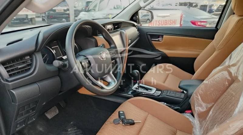 2023 Toyota Fortuner EXR thumbnail 6