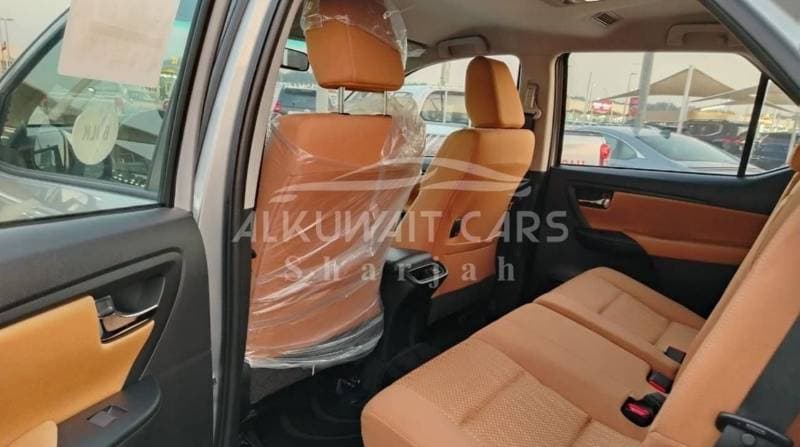 2023 Toyota Fortuner EXR thumbnail 7