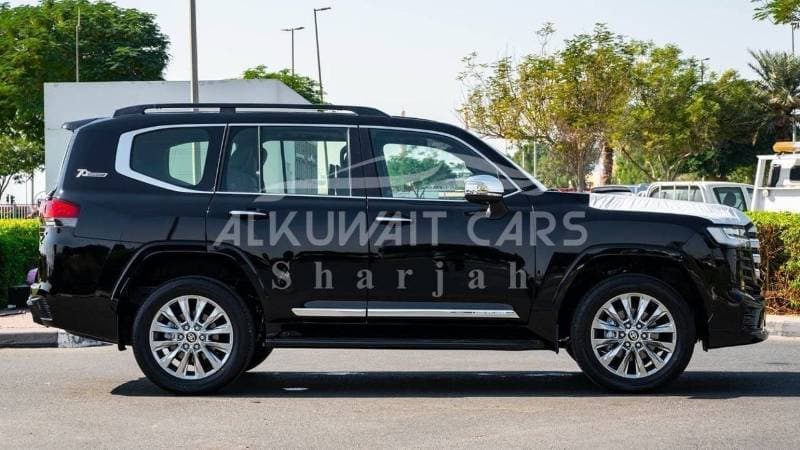 2025 Toyota Land Cruiser VX thumbnail 7