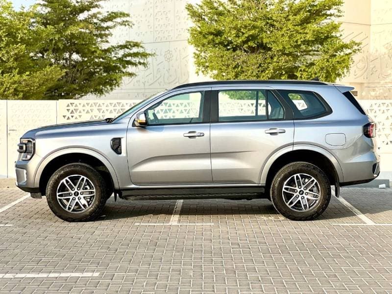 2024 Ford Everest XLS thumbnail 4