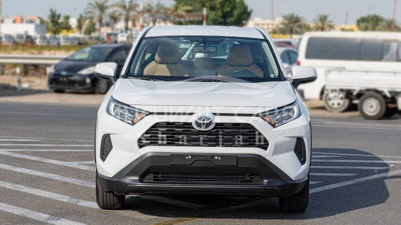 2023 Toyota RAV4 LE HEV thumbnail 2