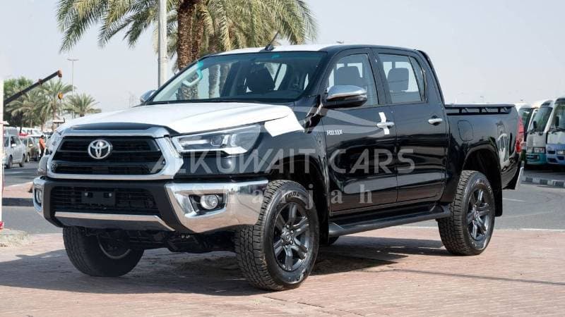 2023 Toyota Hilux SGLX thumbnail 3