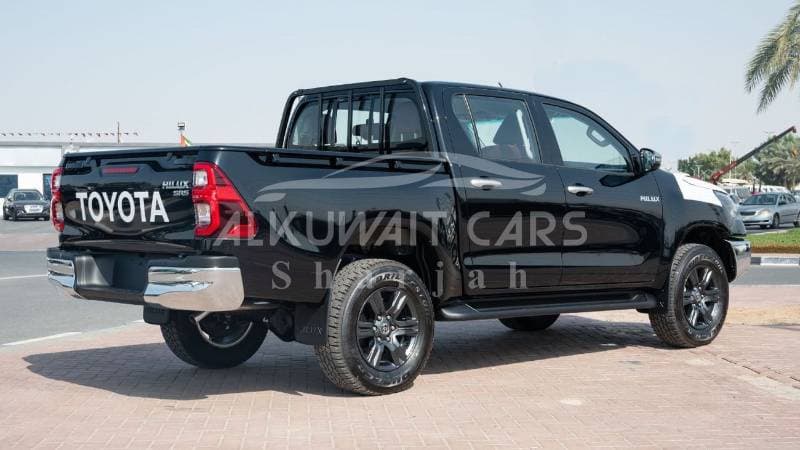2023 Toyota Hilux SGLX thumbnail 5