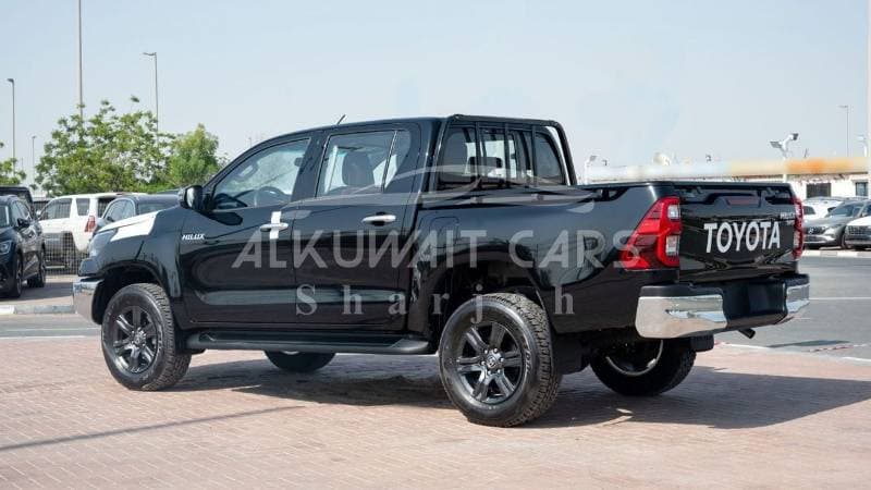2023 Toyota Hilux SGLX thumbnail 7