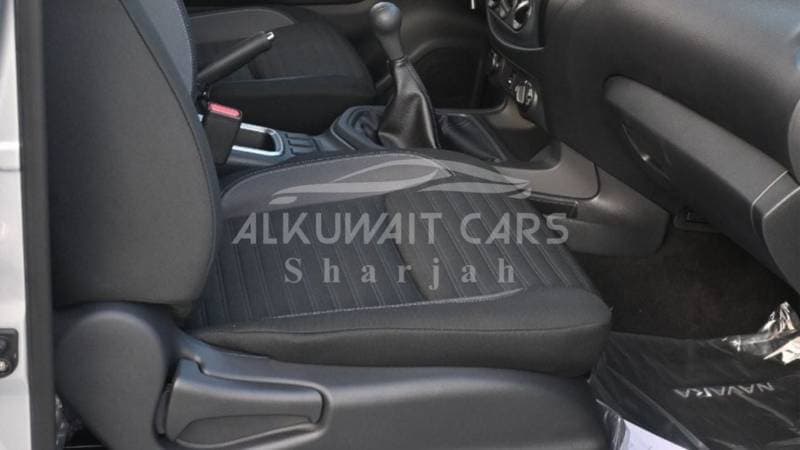 2023 Nissan Navara thumbnail 5