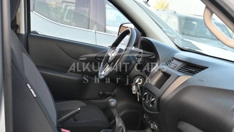 2023 Nissan Navara thumbnail 4