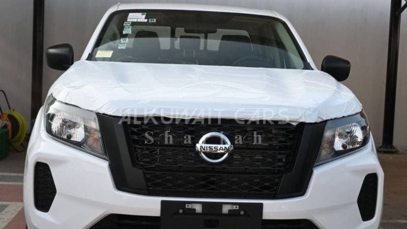 2023 Nissan Navara thumbnail 3