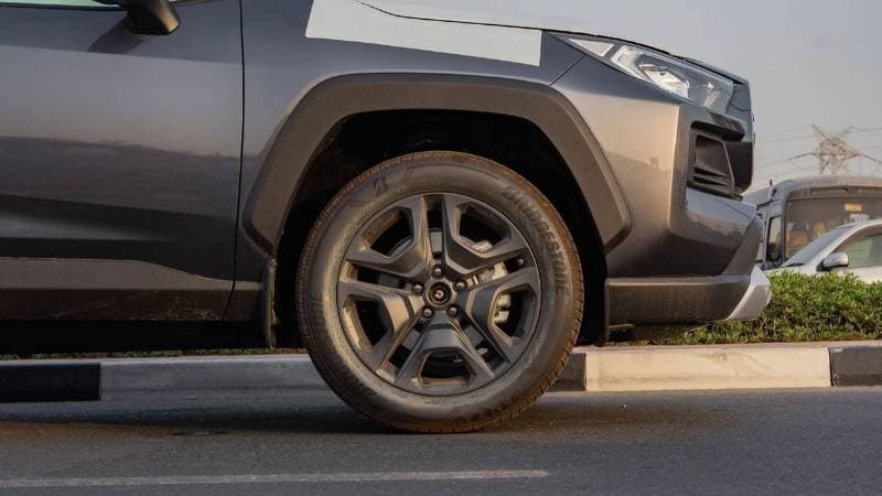 2026 Toyota RAV4 ADVENTURE thumbnail 6