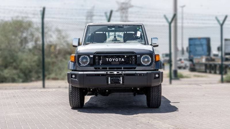2026 Toyota Land Cruiser Pick Up thumbnail 4