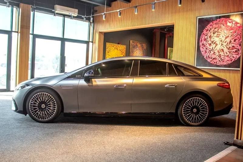 2023 Mercedes Benz EQS 580 4MATIC thumbnail 8