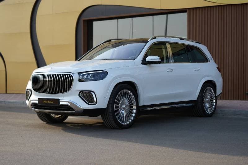 2026 Mercedes Maybach GLS600 Maybach GLS 600 thumbnail 3