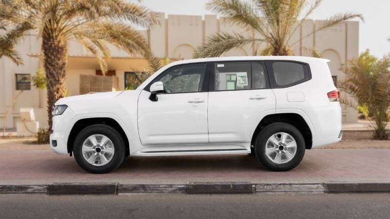 2026 Toyota Land Cruiser GXR thumbnail 3