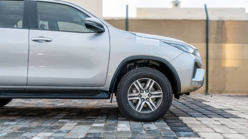2026 Toyota Fortuner EXR thumbnail 6