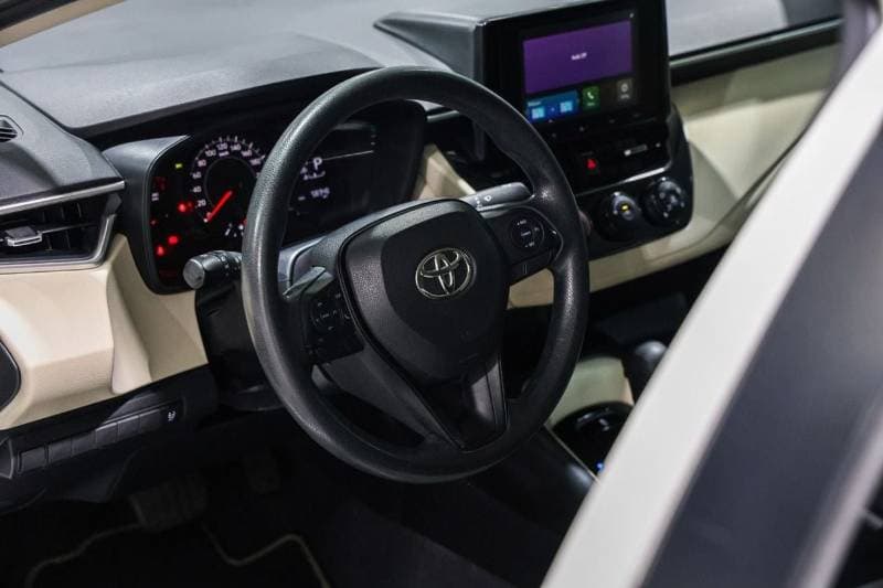 2024 Toyota Corolla XLI thumbnail 8