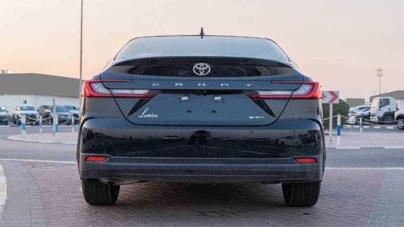 2026 Toyota Camry LUMIERE HEV thumbnail 3