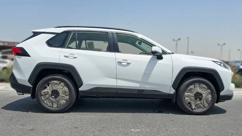 2025 Toyota RAV4 ADVENTURE thumbnail 2