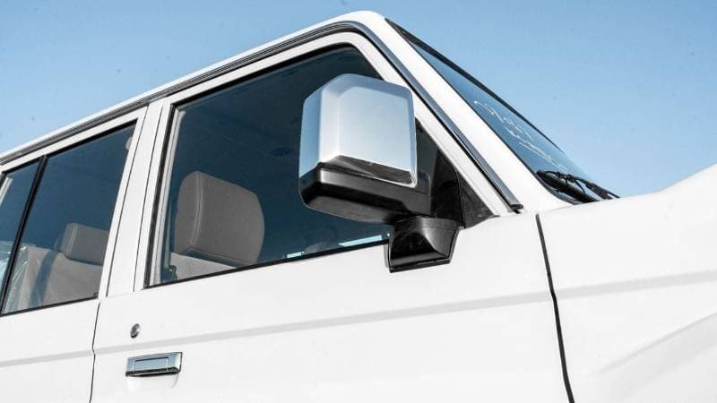 2026 Toyota Land Cruiser 70 LC76 HT VXR thumbnail 7