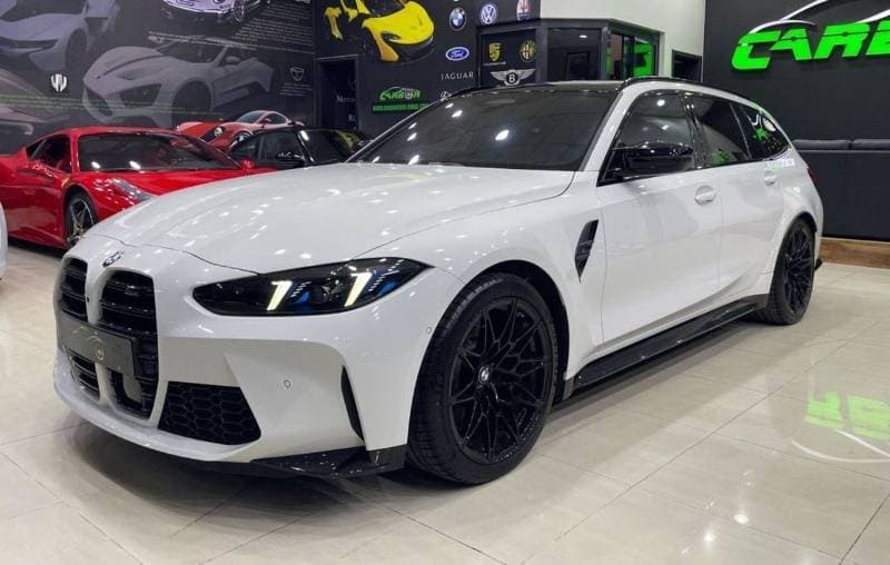 2025 BMW M3 xDrive COMPETITION thumbnail 5