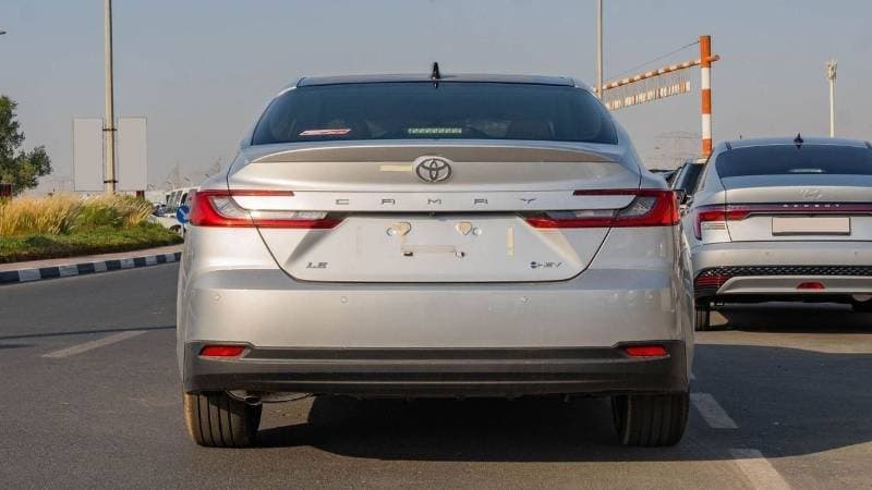 2026 Toyota Camry GLE HEV thumbnail 5
