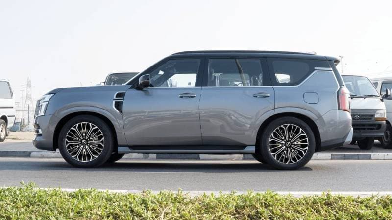 2026 Nissan Patrol SE PLATINUM CITY thumbnail 2
