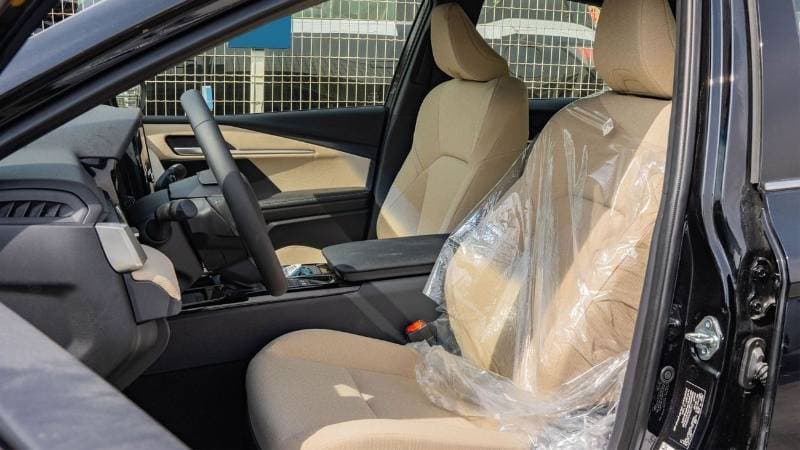 2026 Toyota Camry GLE HEV thumbnail 8