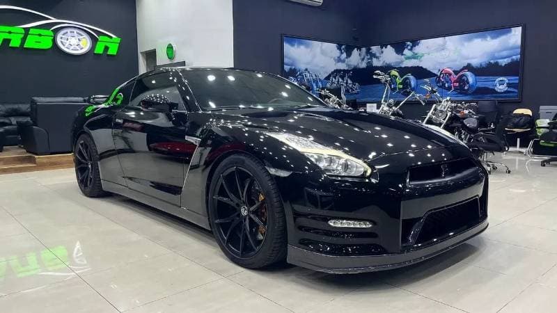 2015 Nissan GT R BLACK EDITION thumbnail 6