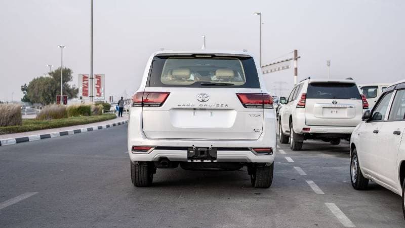 2026 Toyota Land Cruiser VXR thumbnail 5