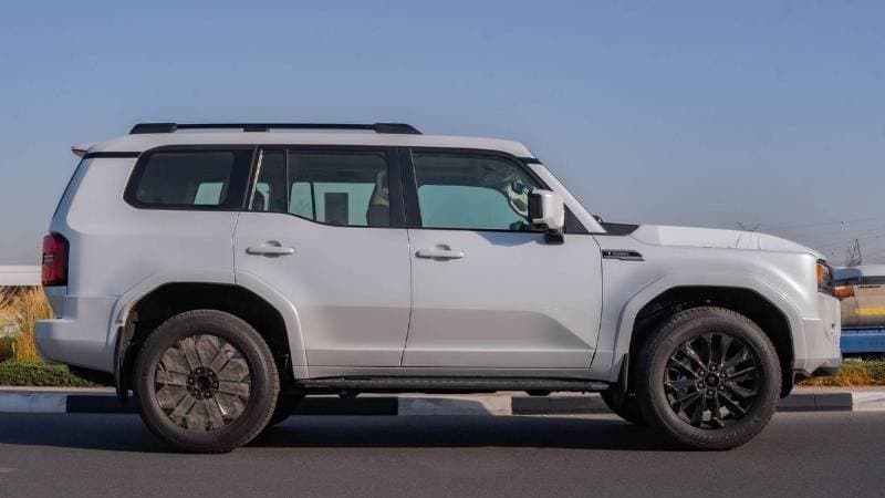 2026 Toyota Prado VXR thumbnail 2