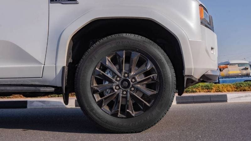2026 Toyota Prado VXR thumbnail 6