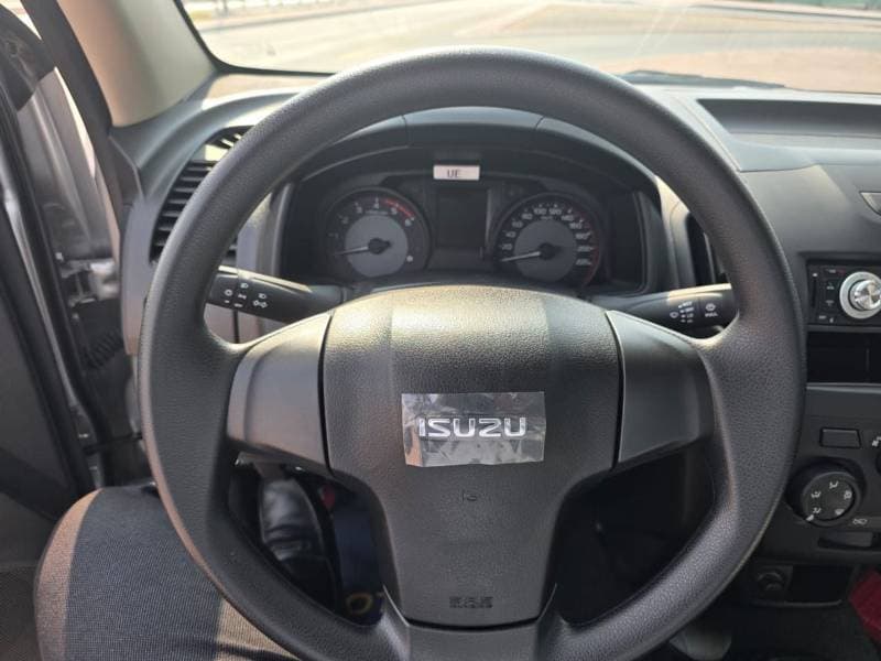 2025 Isuzu D MAX STANDARD thumbnail 5