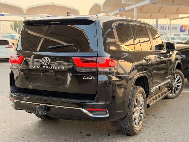 2022 Toyota Land Cruiser GXR thumbnail 4