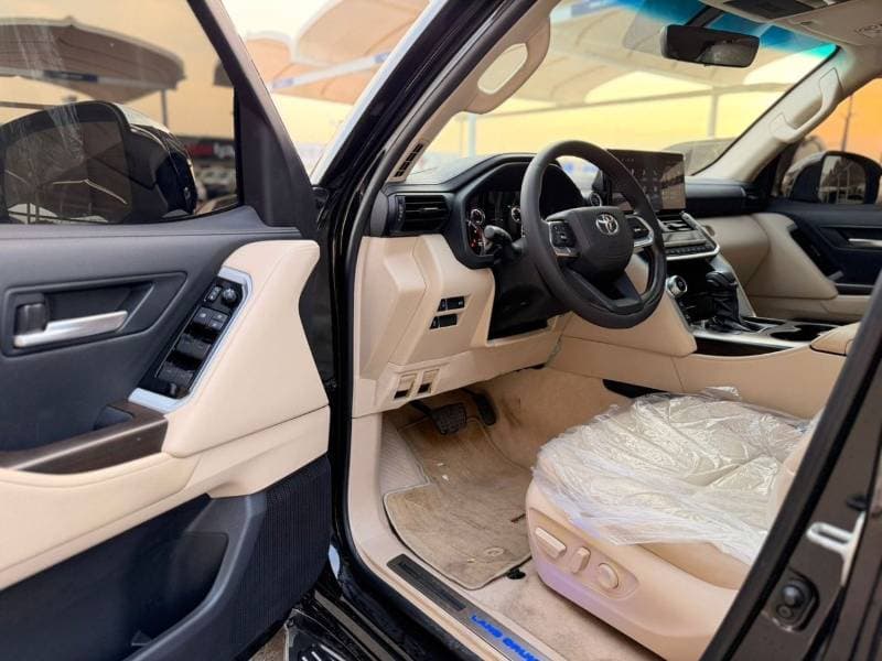 2022 Toyota Land Cruiser GXR thumbnail 7