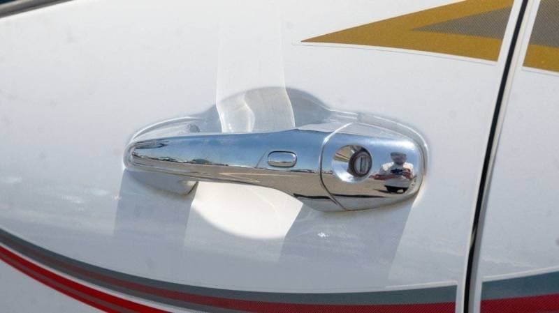 2025 Toyota Hilux SGLX thumbnail 7