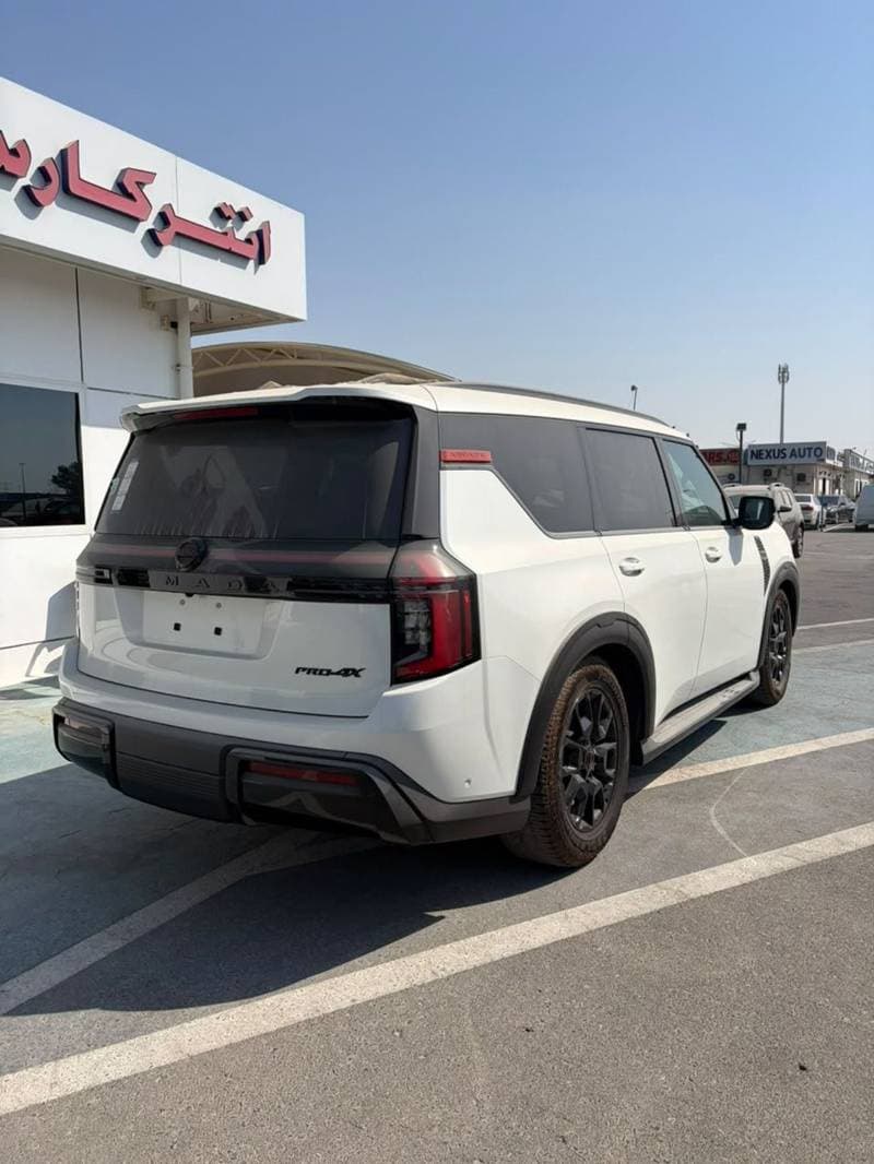2026 Nissan Armada PRO 4X thumbnail 3