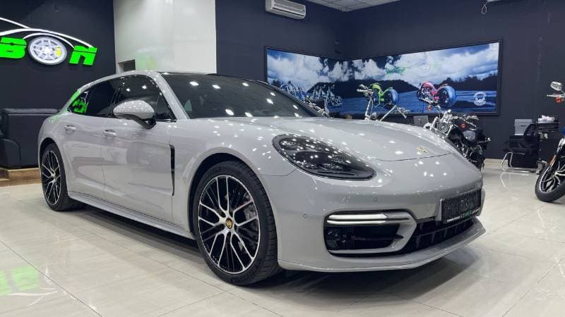 2025 Porsche Panamera 4 E HYBRID thumbnail 4