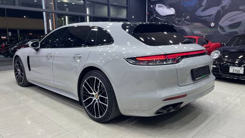 2025 Porsche Panamera 4 E HYBRID thumbnail 7