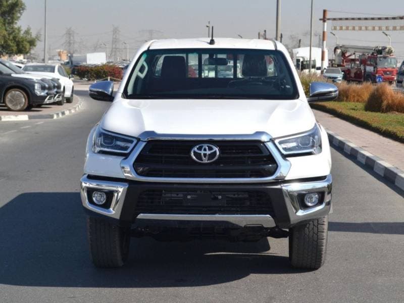 2026 Toyota Hilux SR5
