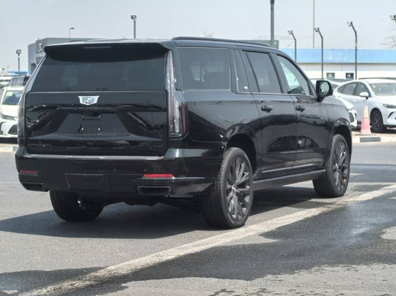 2026 Cadillac Escalade SPORT PLATINUM thumbnail 3