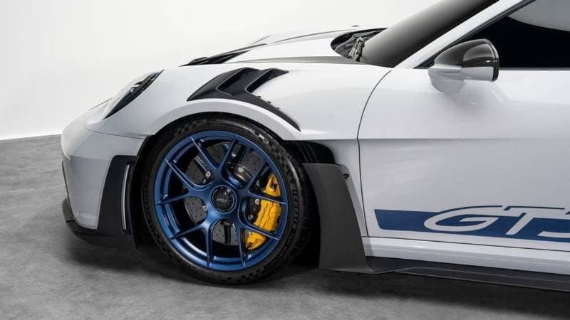 2024 Porsche 911 GT3RS thumbnail 4