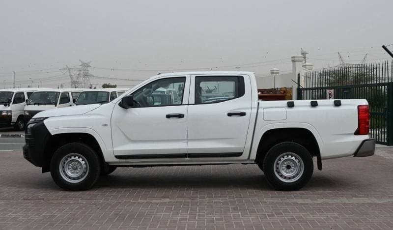 2024 Mitsubishi L200 GLX thumbnail 3