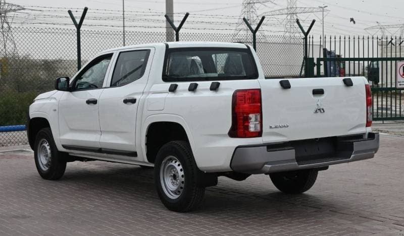 2024 Mitsubishi L200 GLX thumbnail 5