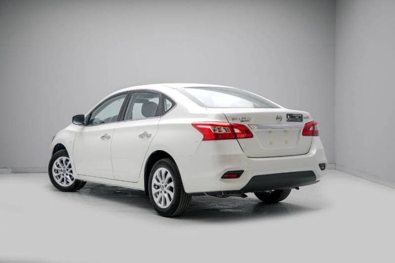 2025 Nissan Sylphy Classic XE Comfort thumbnail 5