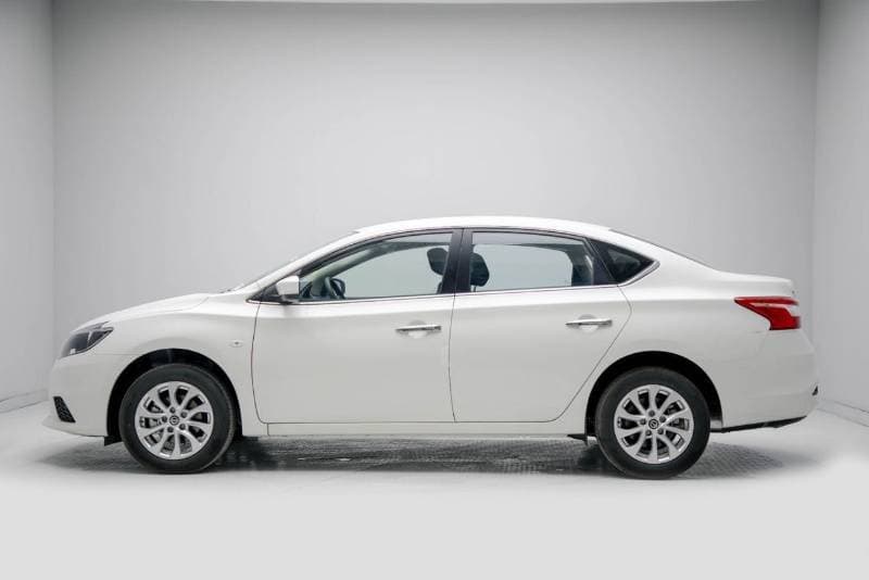 2025 Nissan Sylphy Classic XE Comfort thumbnail 4