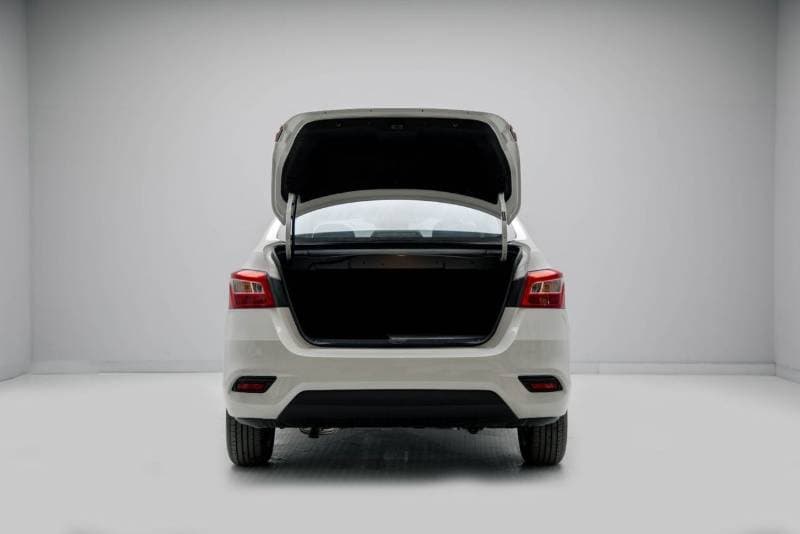2025 Nissan Sylphy Classic XE Comfort thumbnail 7